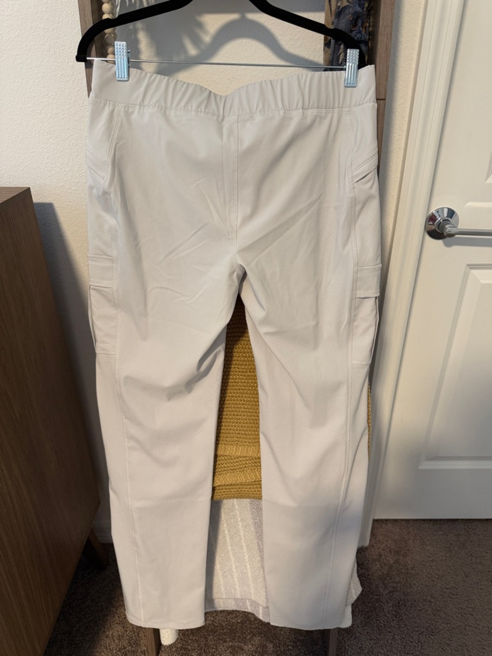 Eddie Bauer Light Beige Womens Pants - Picture 6 of 6